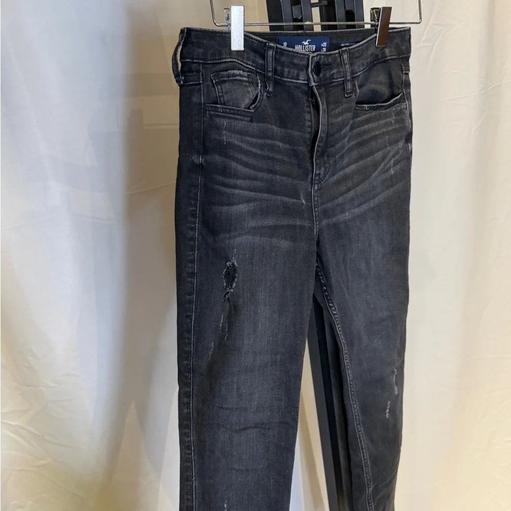 Hollister Women's Black Skinny Jeans - Picture 2 of 4